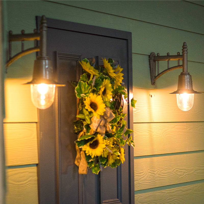 Classic railway style wall light in cast iron and steel 0.37m (H343)