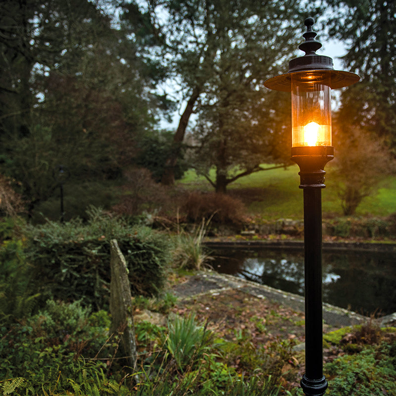 Georgian style lamp post in cast iron and steel 2.55m (H406)