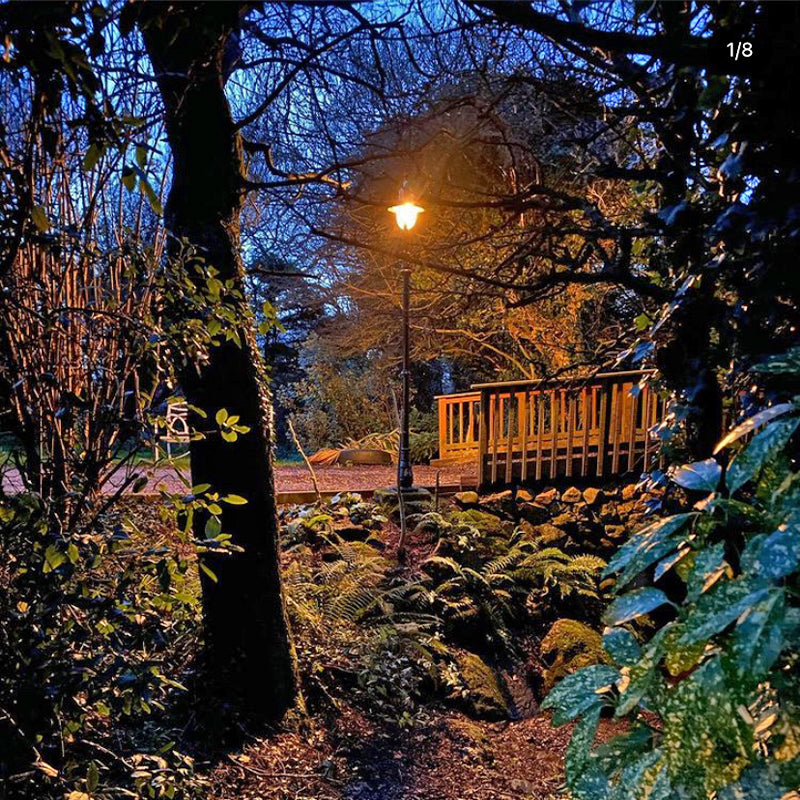 Vintage tear drop lamp post in cast iron and steel 2.8m (H506)