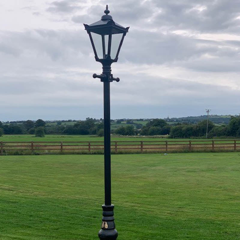Victorian traditional cast iron lamp post 3m (H801)
