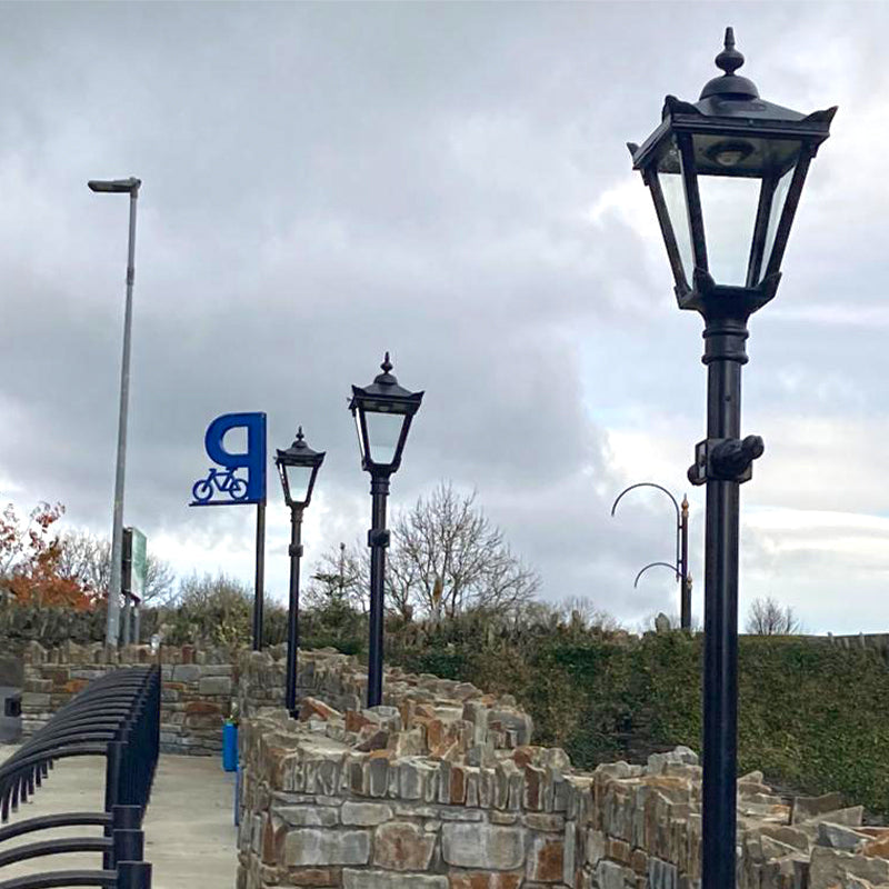 Victorian traditional cast iron lamp post 3m (H801)