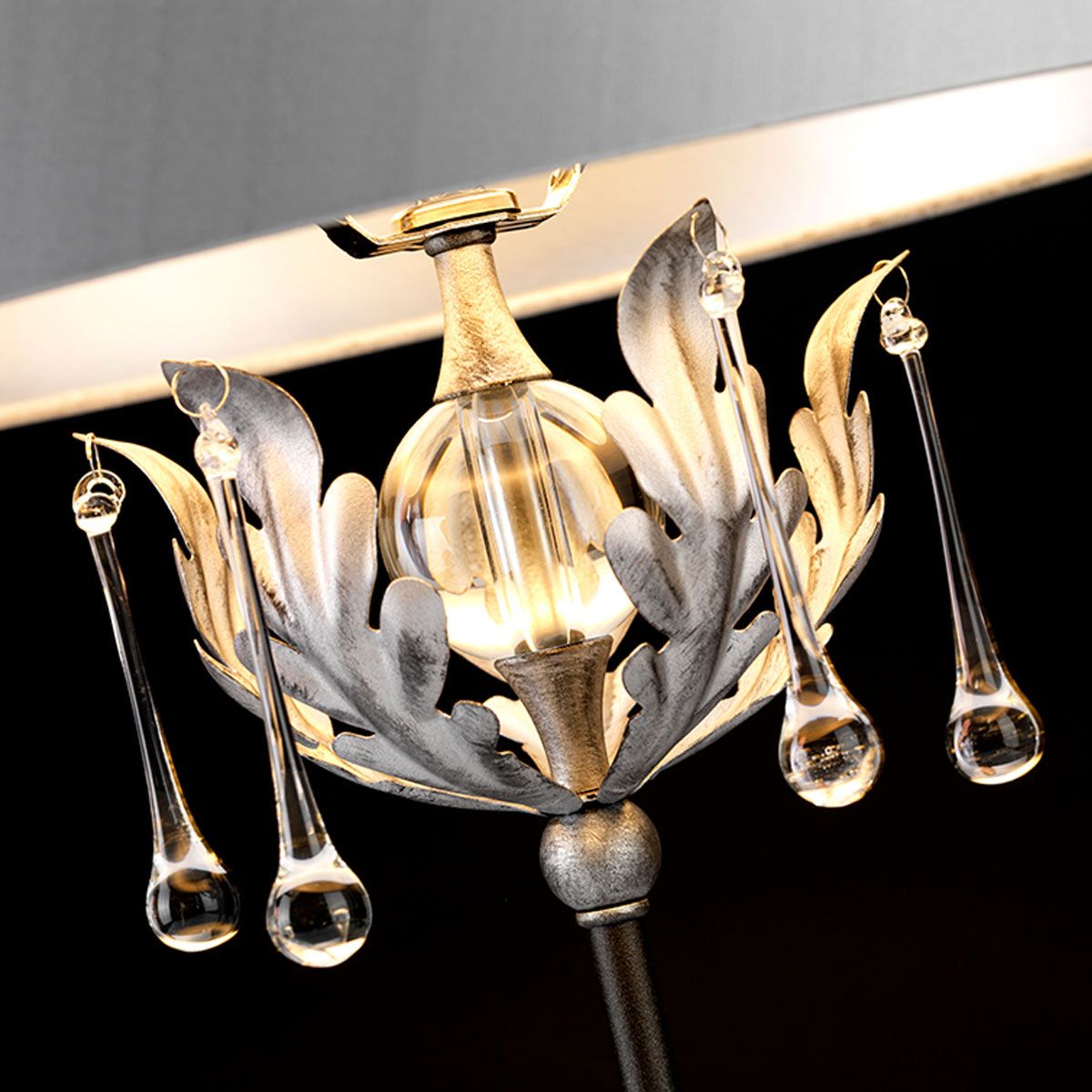 Amarilli Black/Silver Artisanal Table Lamp