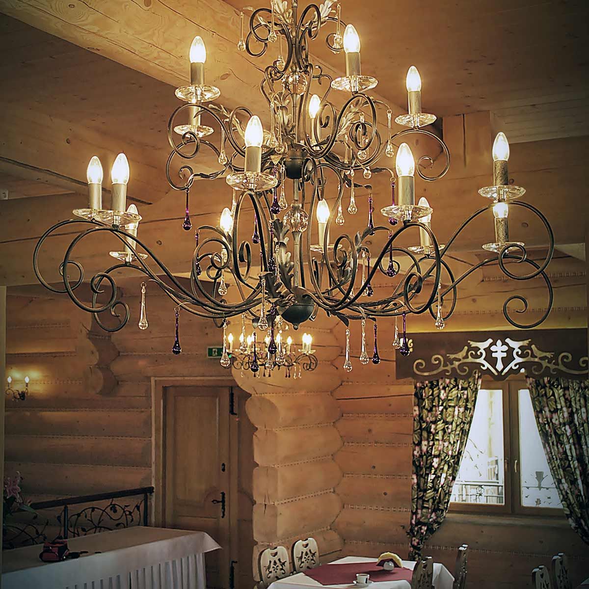 Amarilli Grand Bronze Chandelier with Clear Glass Accents