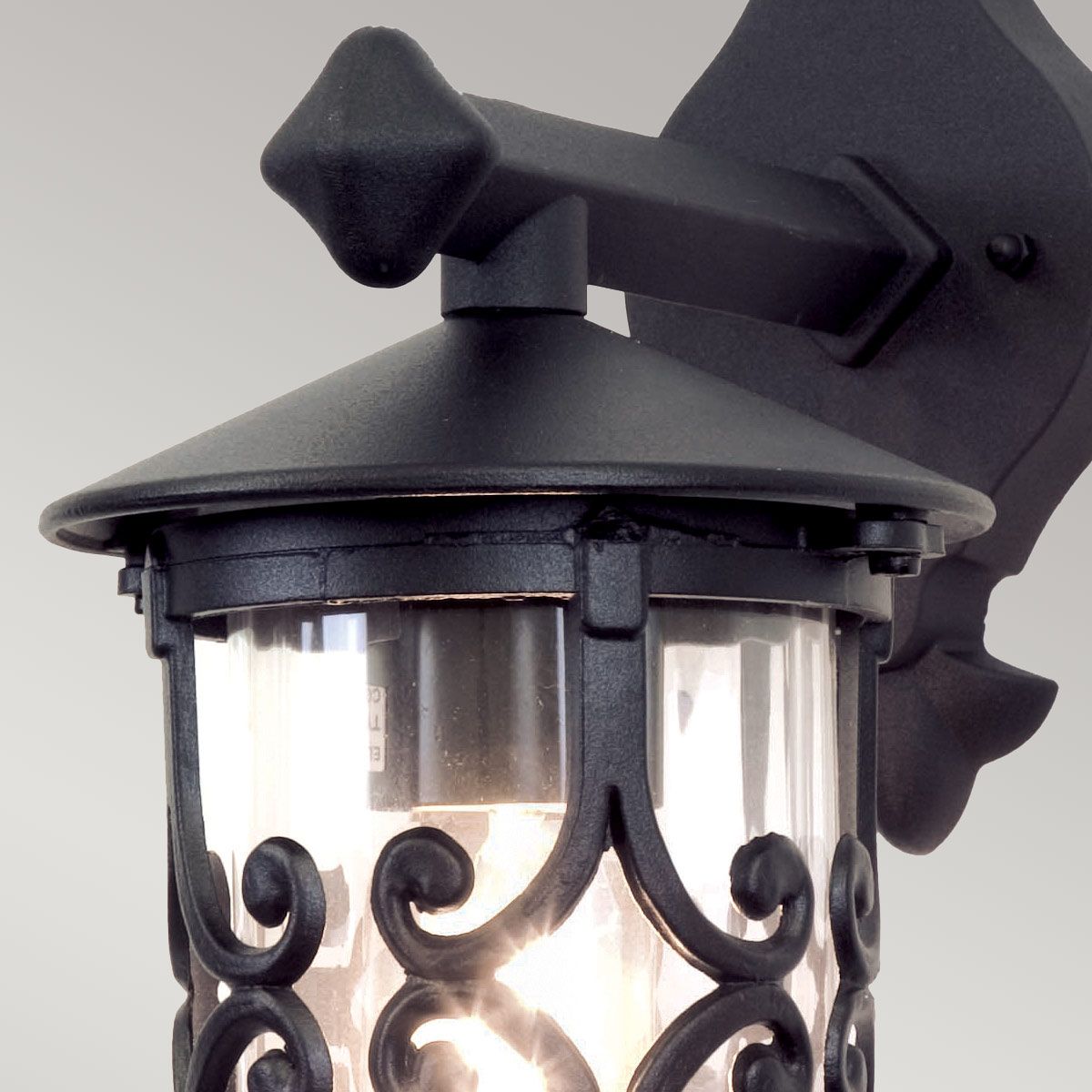 Hereford Black Wall Lantern - Elegant Die-Cast Aluminium Fixture