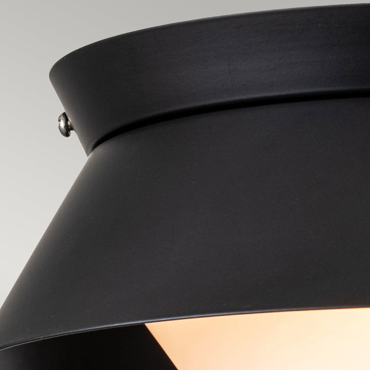 Bowtie 2lt Flush - Matte Black Matte Black