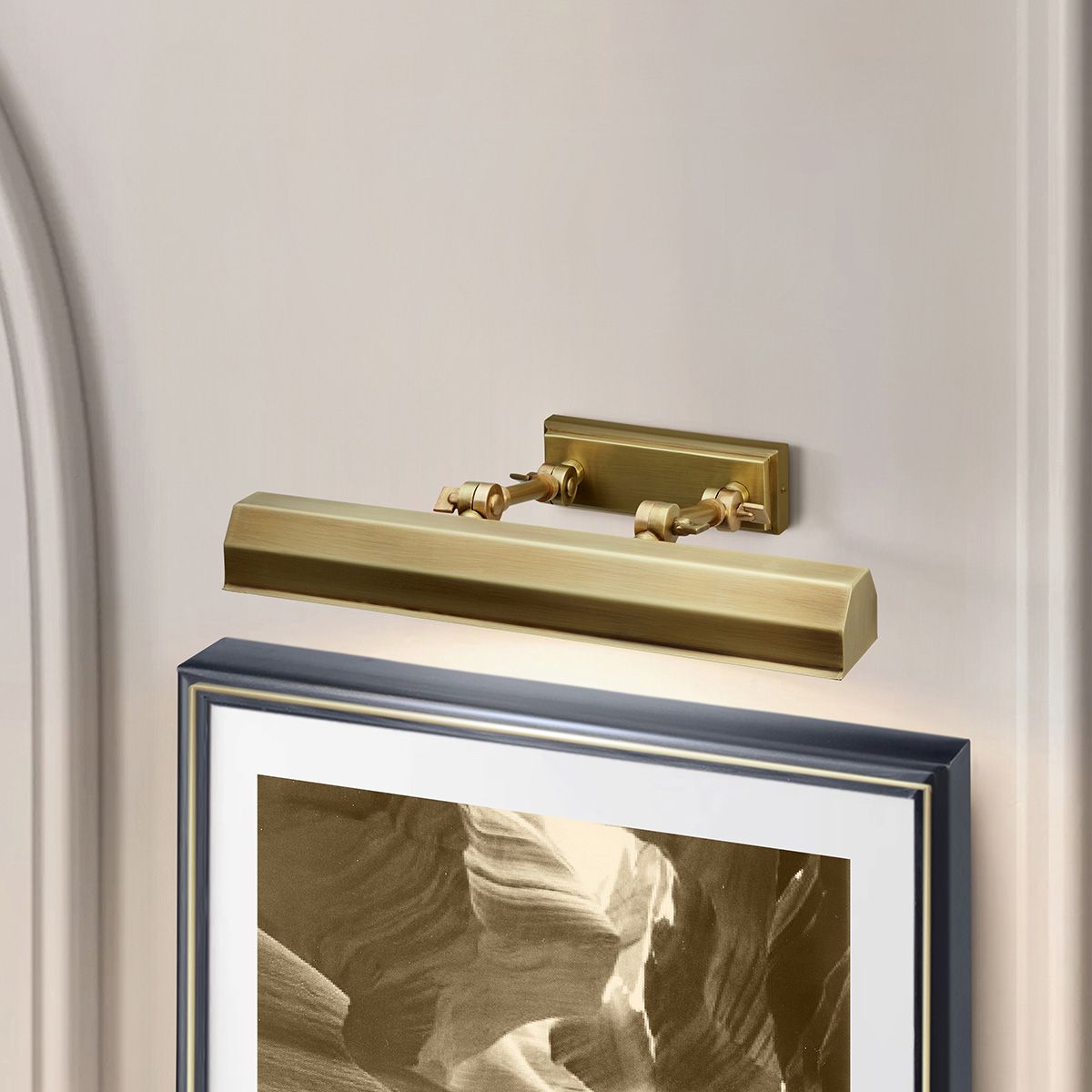 Chawton Medium Aged Brass Picture Light, 40cm Adjustable Art Lighting