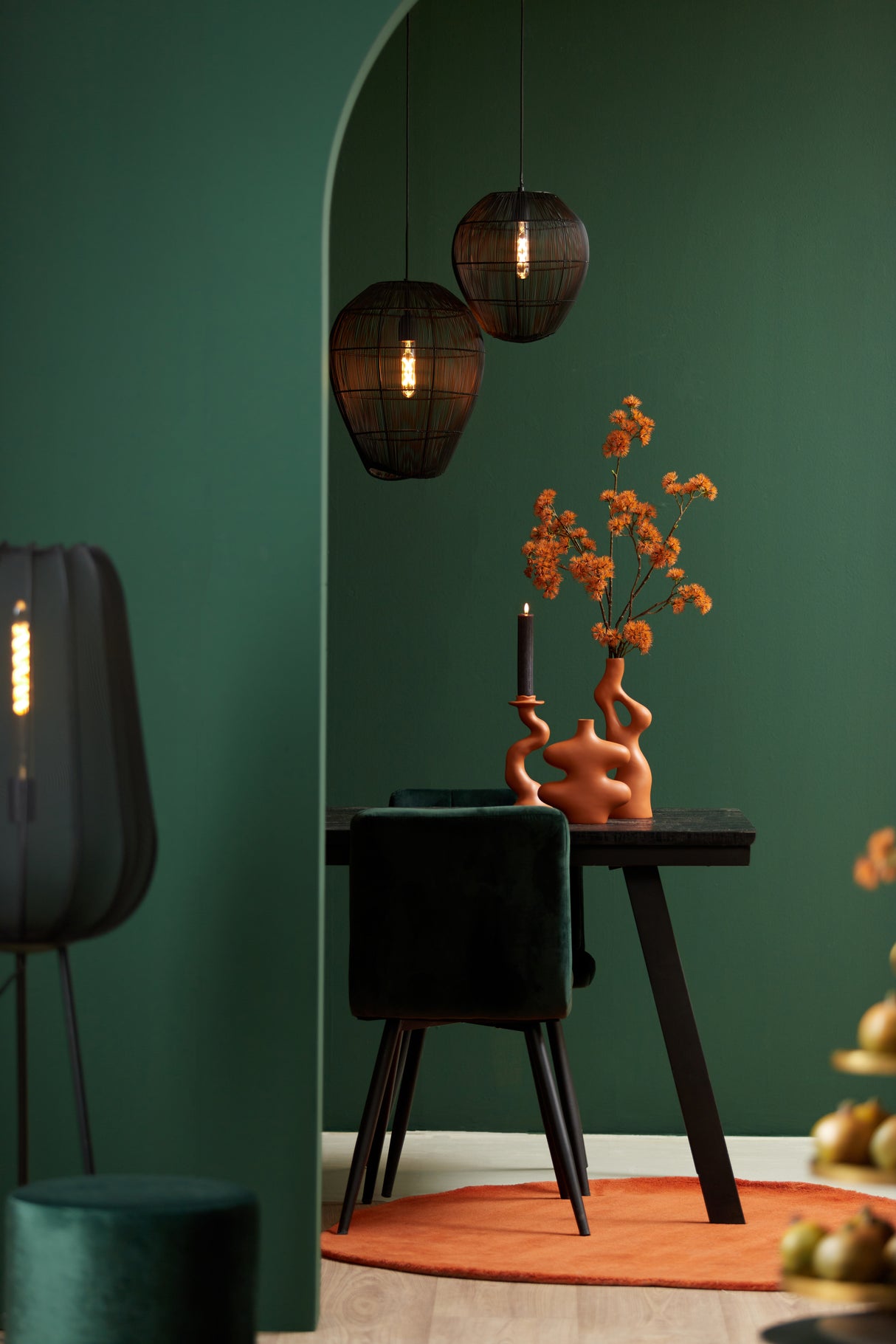 Elegant Black Tripod Floor Lamp Ø42x132 cm - Plumeria Design
