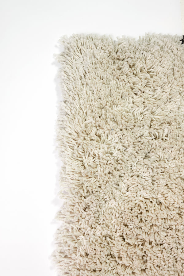 Handwoven Natural-Black Xamuri Rug, 300x200 cm