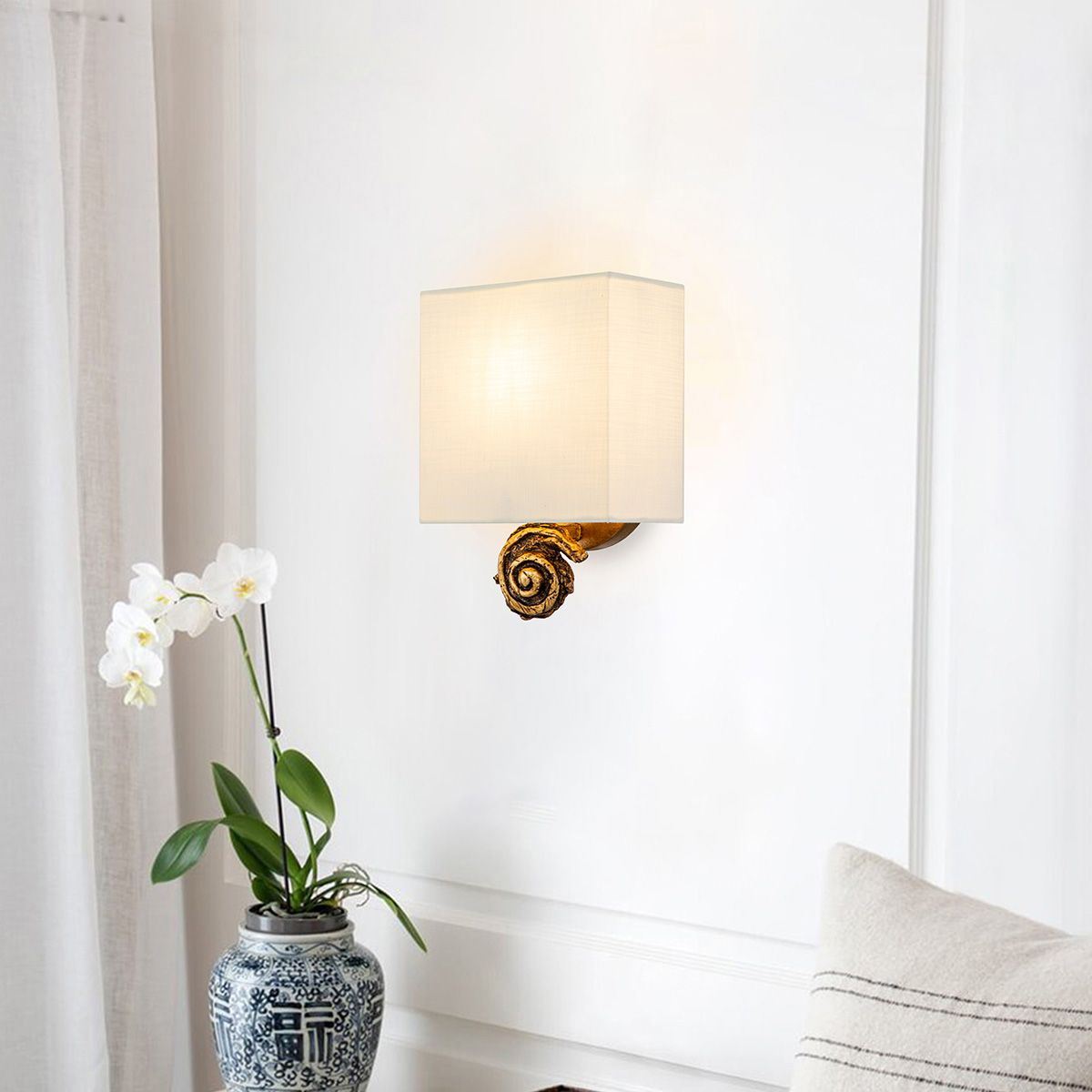 Swirl 1lt Small Wall Light - Gold Leaf Gold Leaf