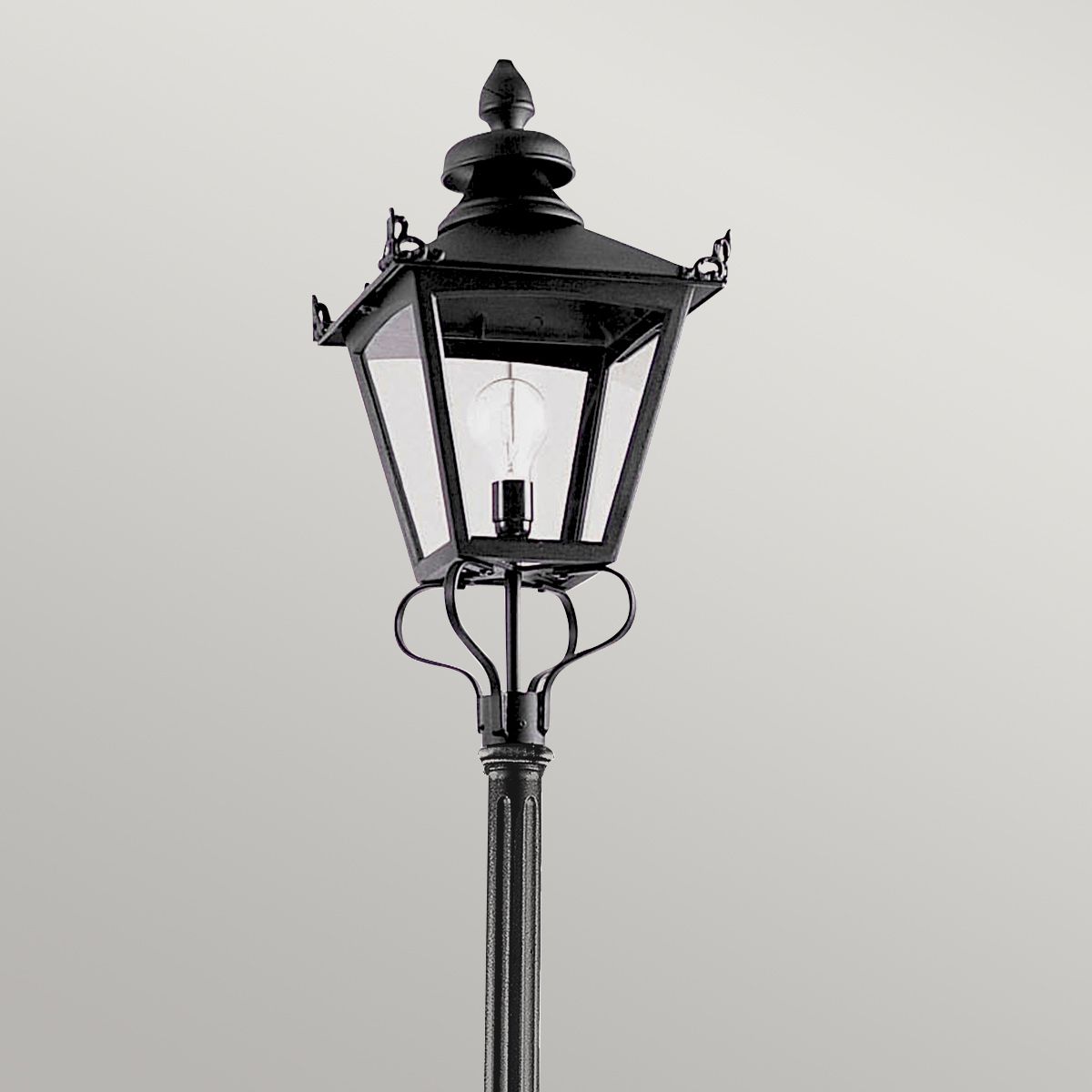 Grampian 1 Light Lamp Post Black