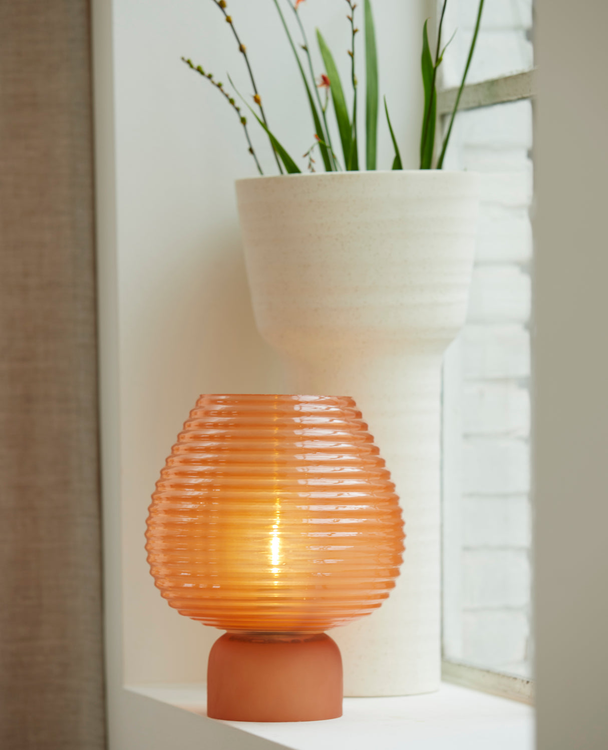 Coral Glass LED Table Lamp - Alenna Collection 22x27 cm
