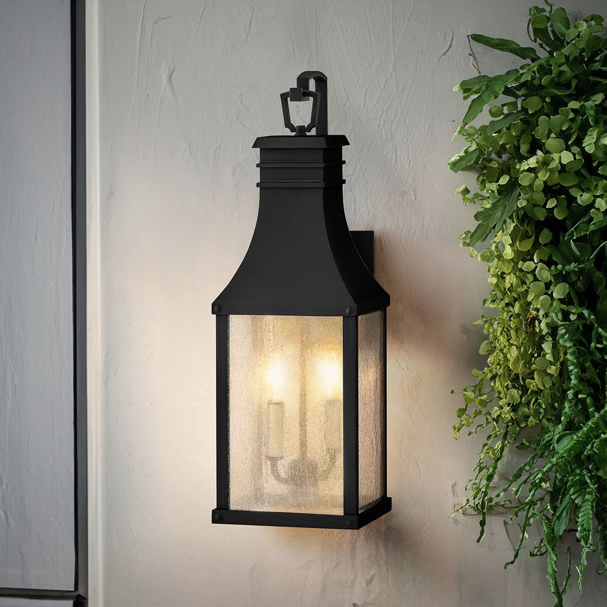 Beacon Hill 2lt Medium Wall Lantern Museum Black