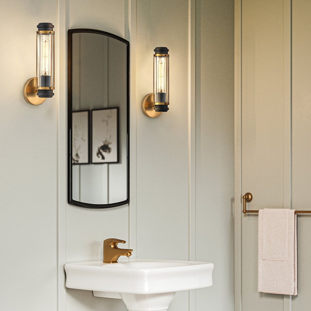 Masthead 1lt Wall Light Heritage Brass & Black