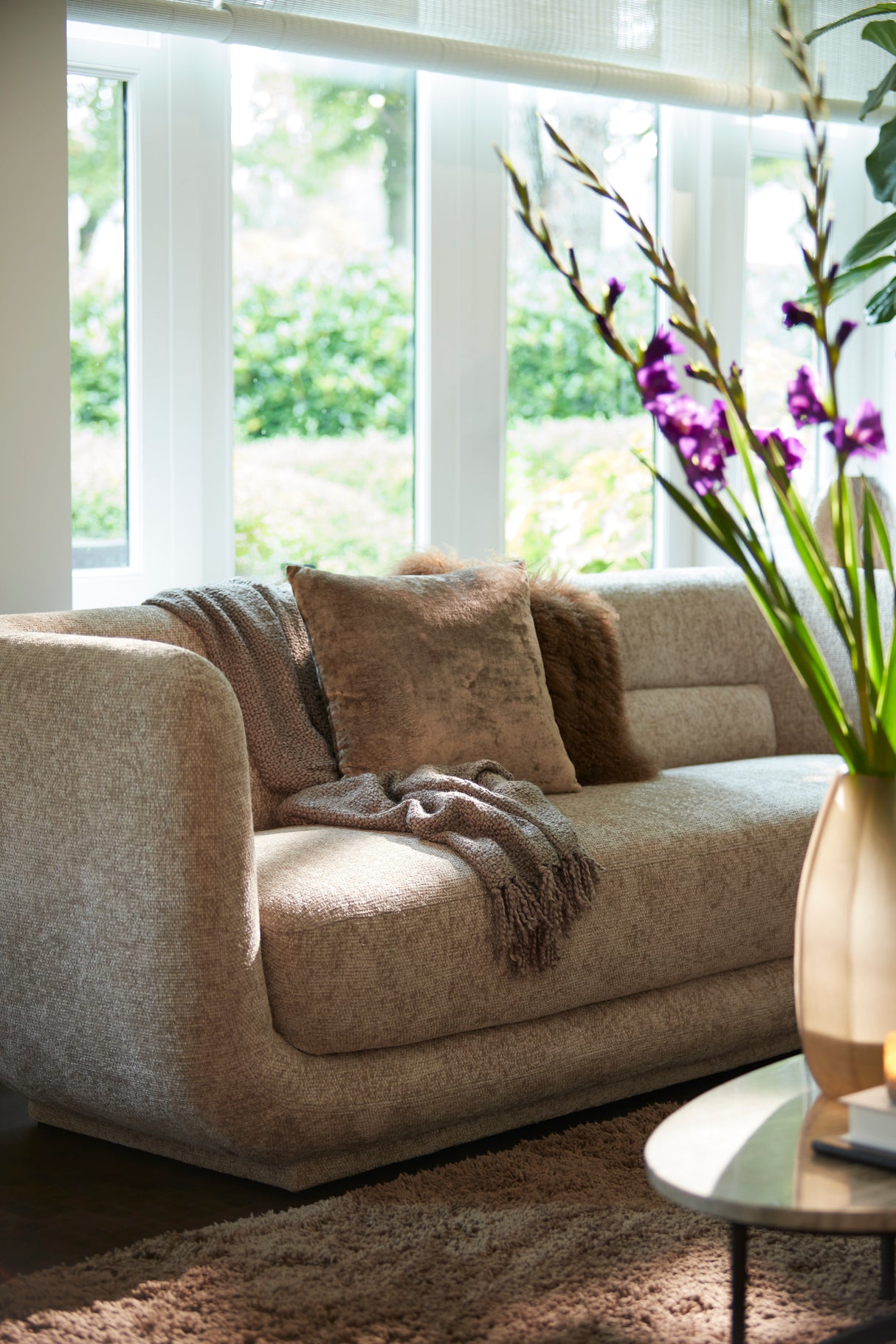 Elegant Arroba Grey Throw Blanket 170x130 cm