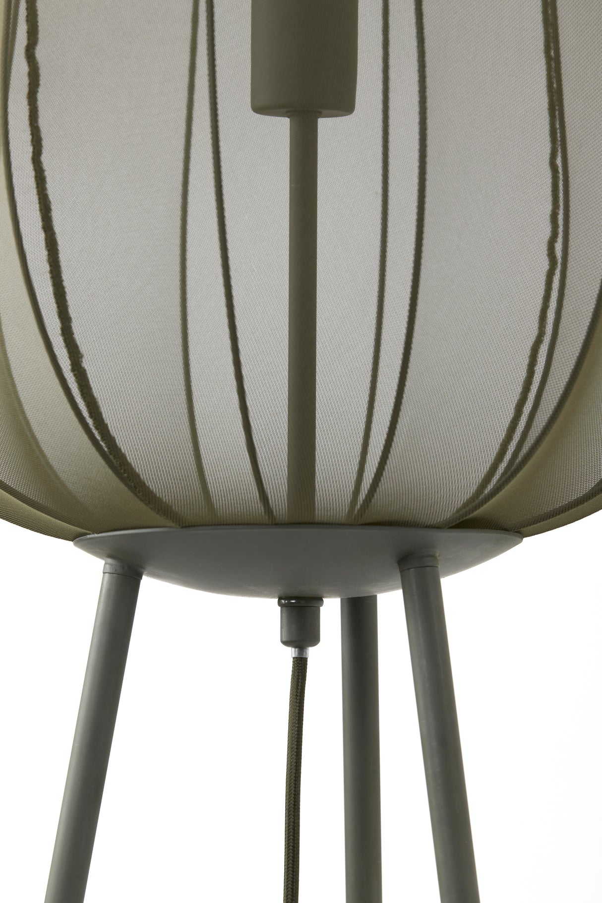 Elegant Tripod Floor Lamp in Dark Green, Ø42x132 cm - Plumeria Design