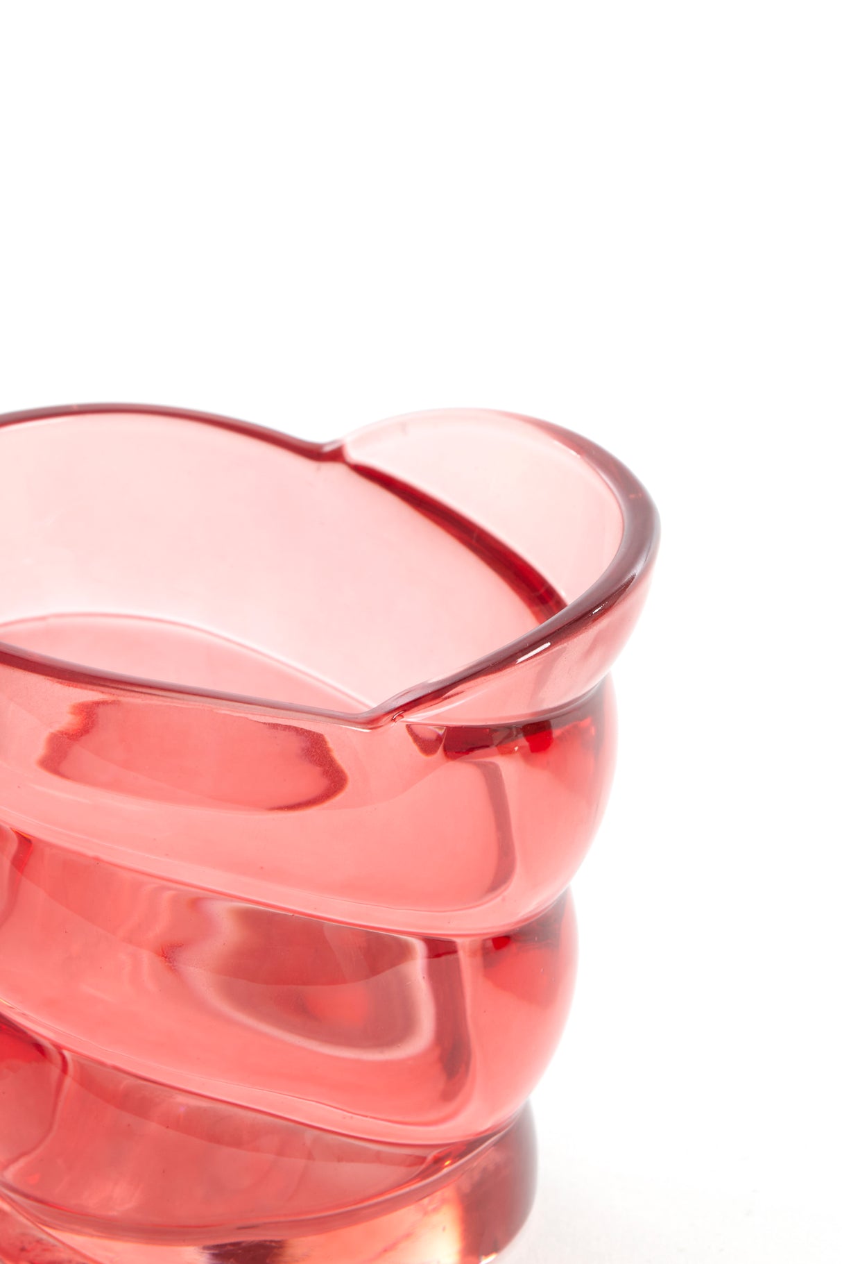 Radiant Red Glass Tealight Holder 10x7x9 cm
