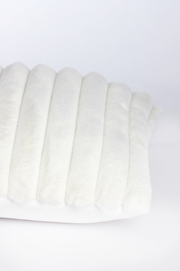 Velvet Cream Cushion 45x45 cm - Vajen Collection