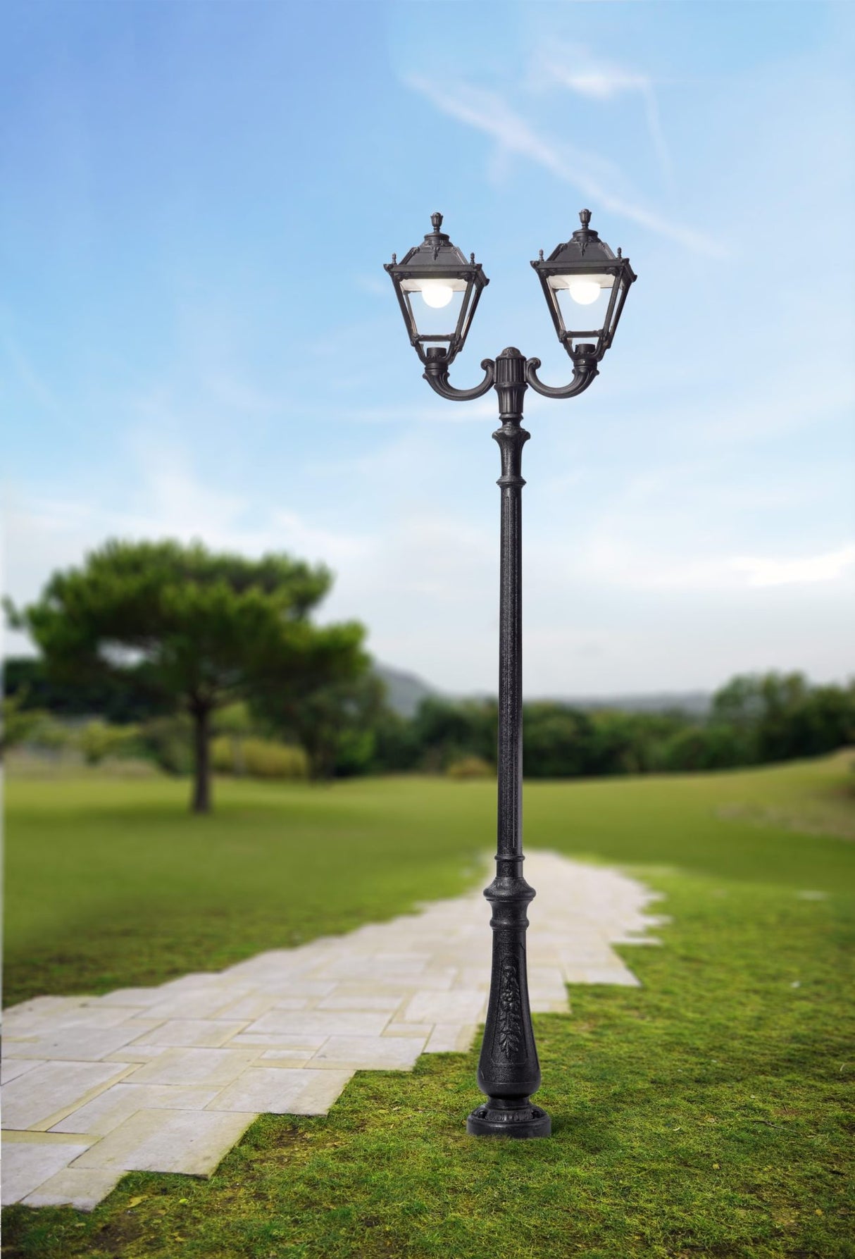 Tobia Nebo Ofir 2L E27 (No Lamp) Assembled, Classic Post Lantern, Black/Clear