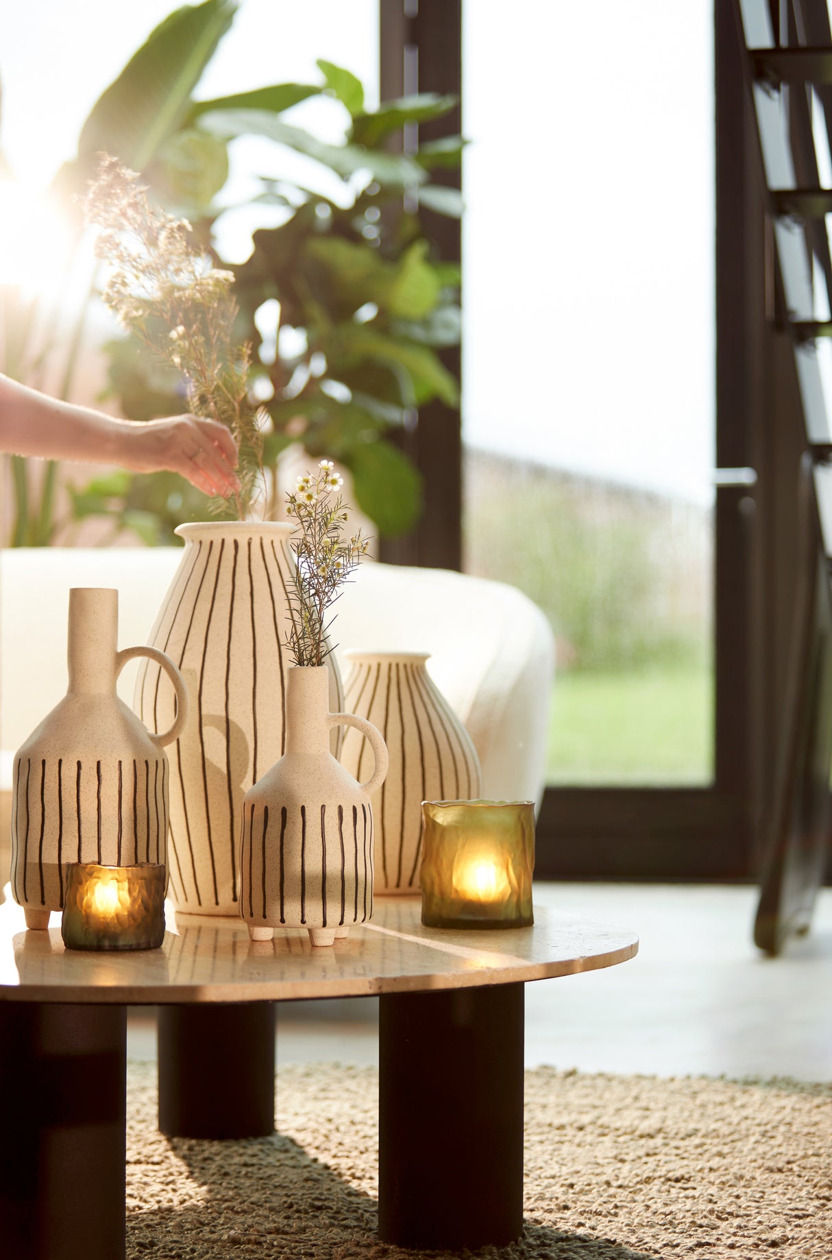 Elegant Diphu Ceramic Vase - Cream & Black, Ø23x29 cm