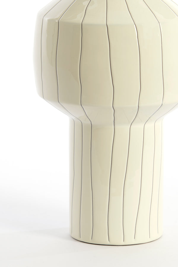 Elegant Senuma Vase - Glossy White and Black Design Ø18x42 cm