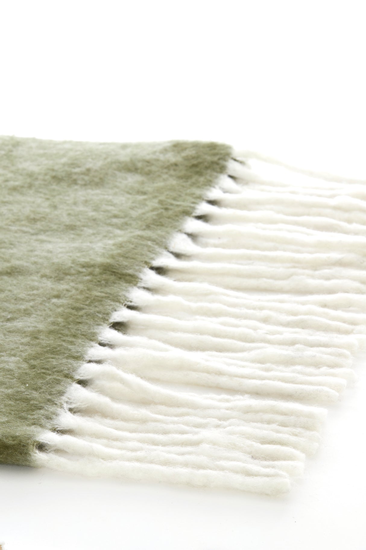 Cozy Guada Green 170x130 cm Throw Blanket