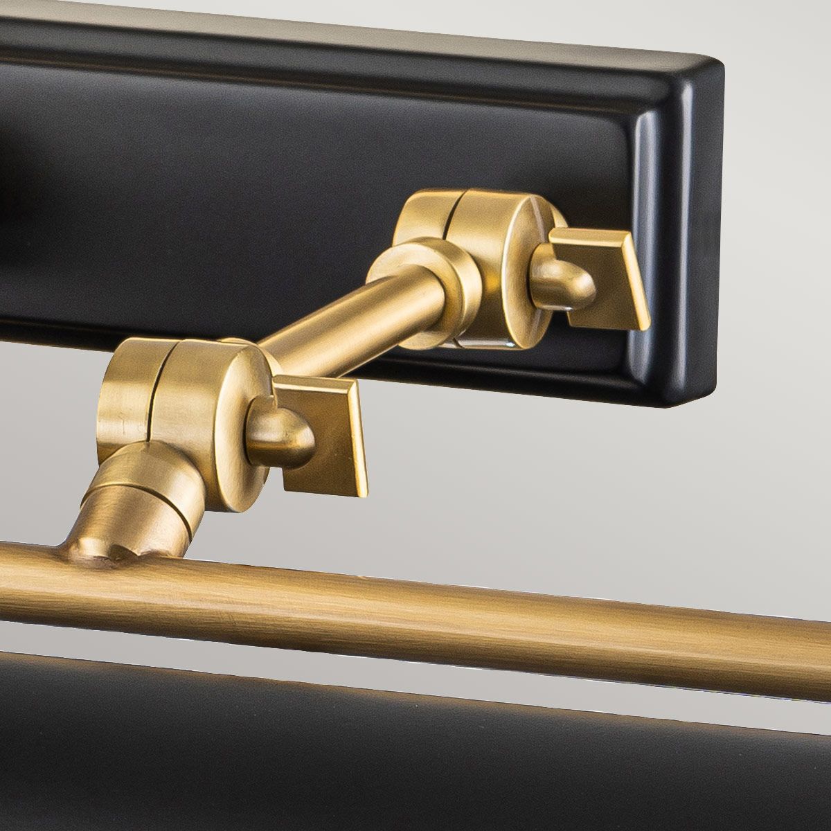 Winchfield 4lt Large Picture Light Aged Brass & Matte Black