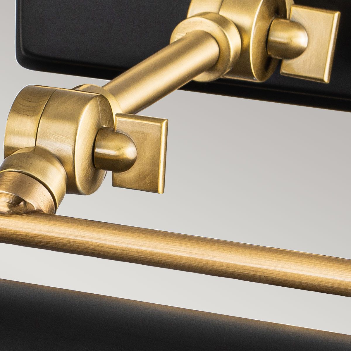 Winchfield 2lt Medium Picture Light Aged Brass & Matte Black