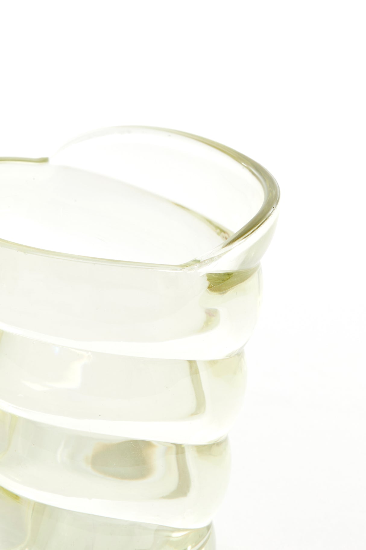 Elegant Yellow-Green Tealight Holder 10.5x7x12.5 cm