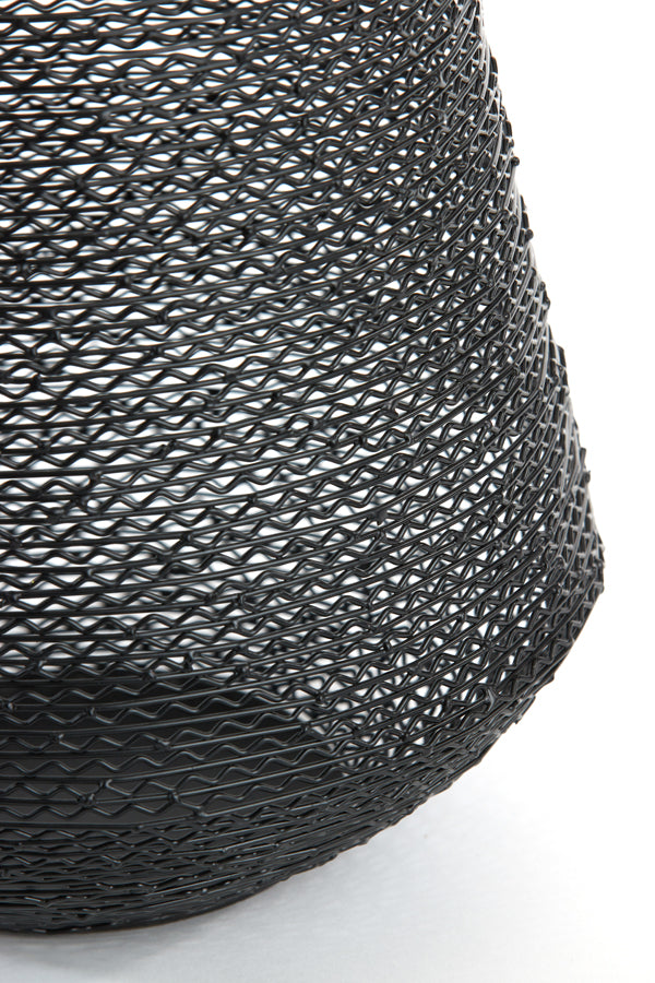 Tempest Elegance: Matte Black Artistry Ø26x32 cm