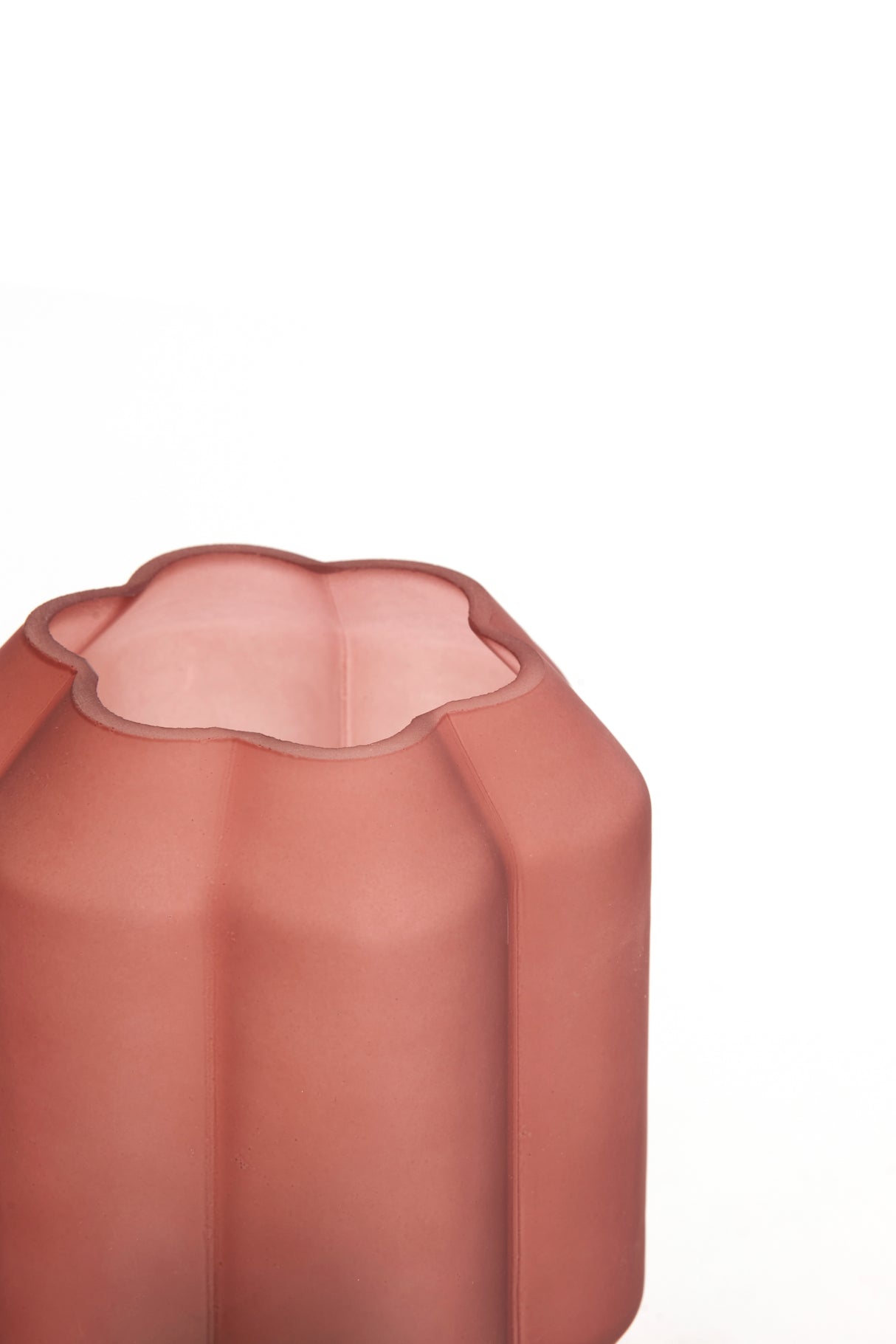 Elegant Glass Table Lamp with Matte Brick Red and Gold Finish - 13x16.5 cm