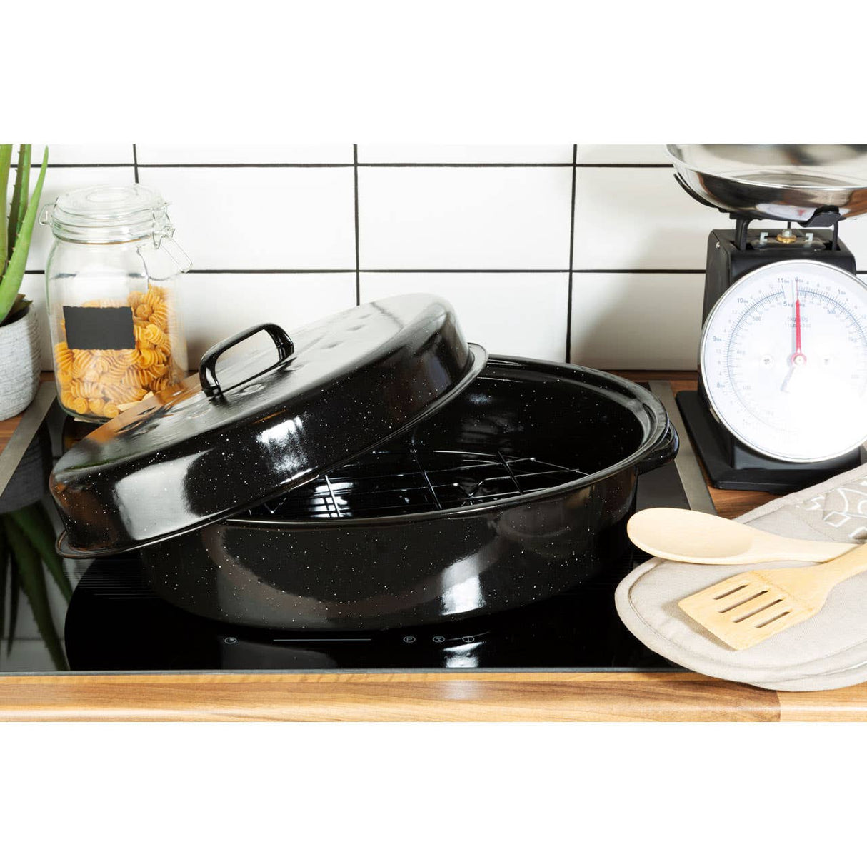Carvara Black Enamel Large Casserole Dish