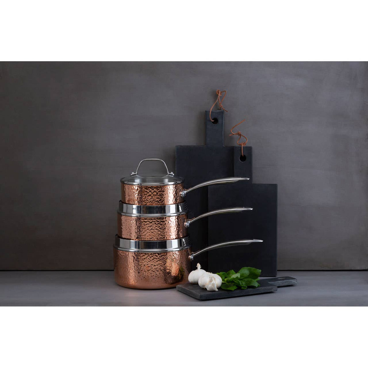 Minerva Medium Hammered Saucepan