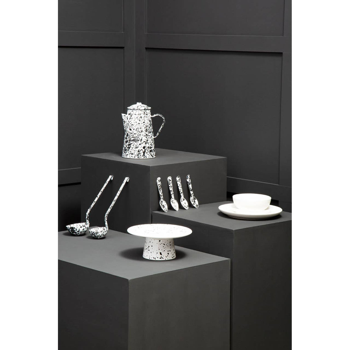Hygge Black And White Patterned Kettle