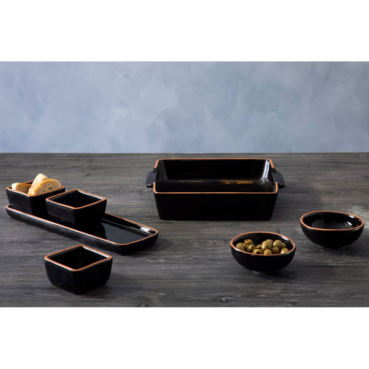 Calisto Black Glazed Dishes On Tray