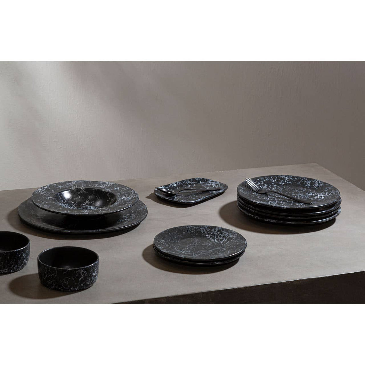 Hygge Black Faux Marble Pizza Plate