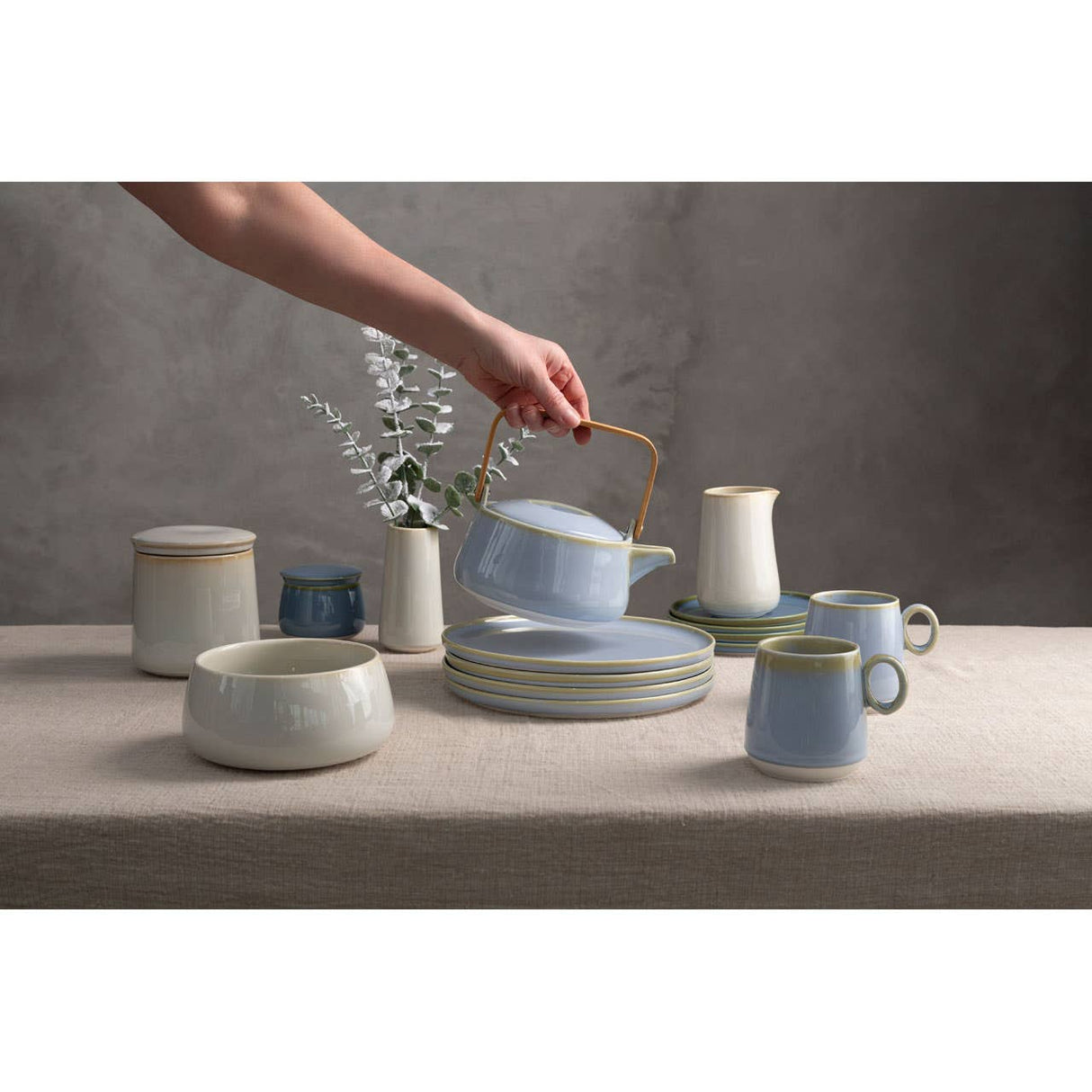 Juna Tea Pot