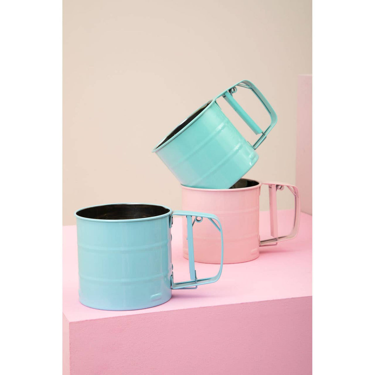 Pastel Blue 250ml Mechanical Sifter