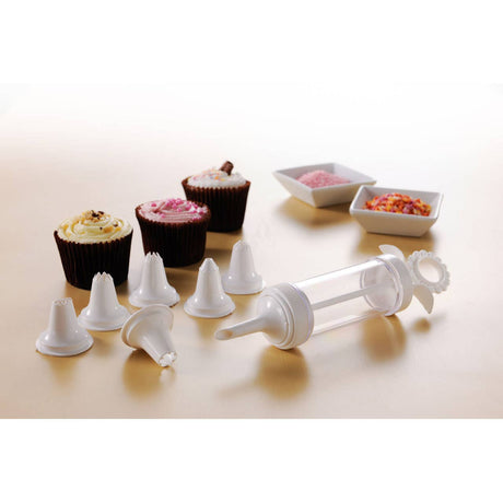 Hallie Plastic Cake Decorating Set With 6 Nozzles