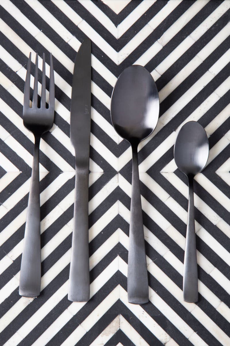 Avie 16Pc Onyx Cutlery Set