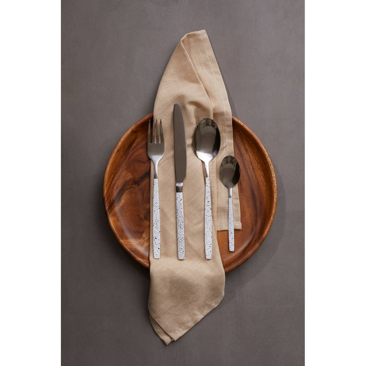 Avie 16 Pc Marble Pattern Cutlery Set