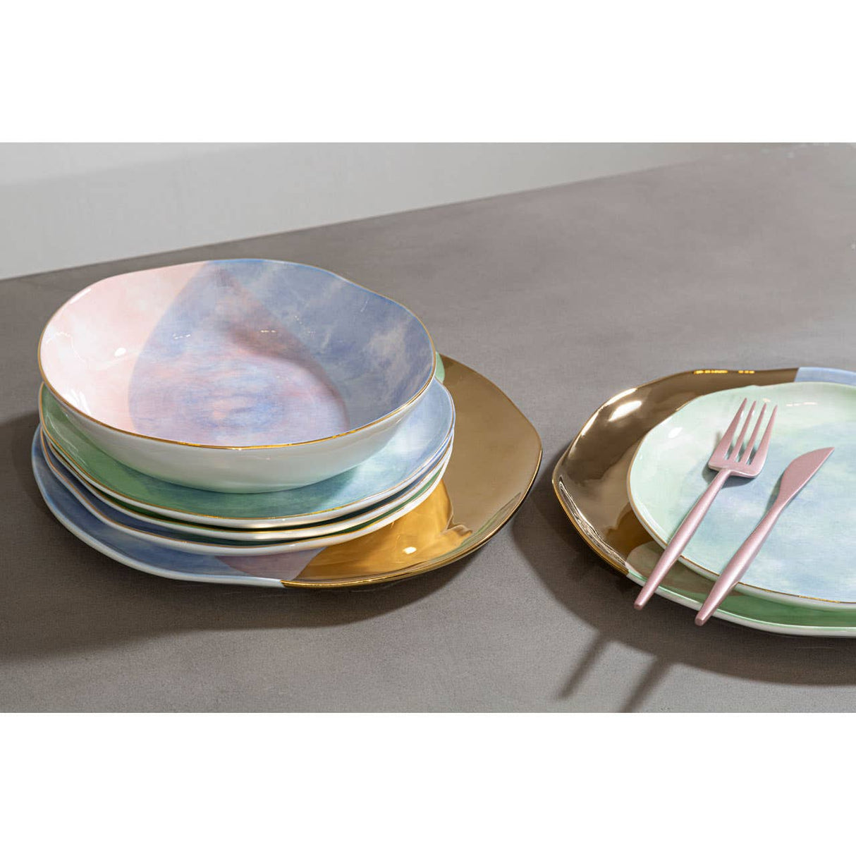 Avie 16 Pc Matte Pink Finish Cutlery Set