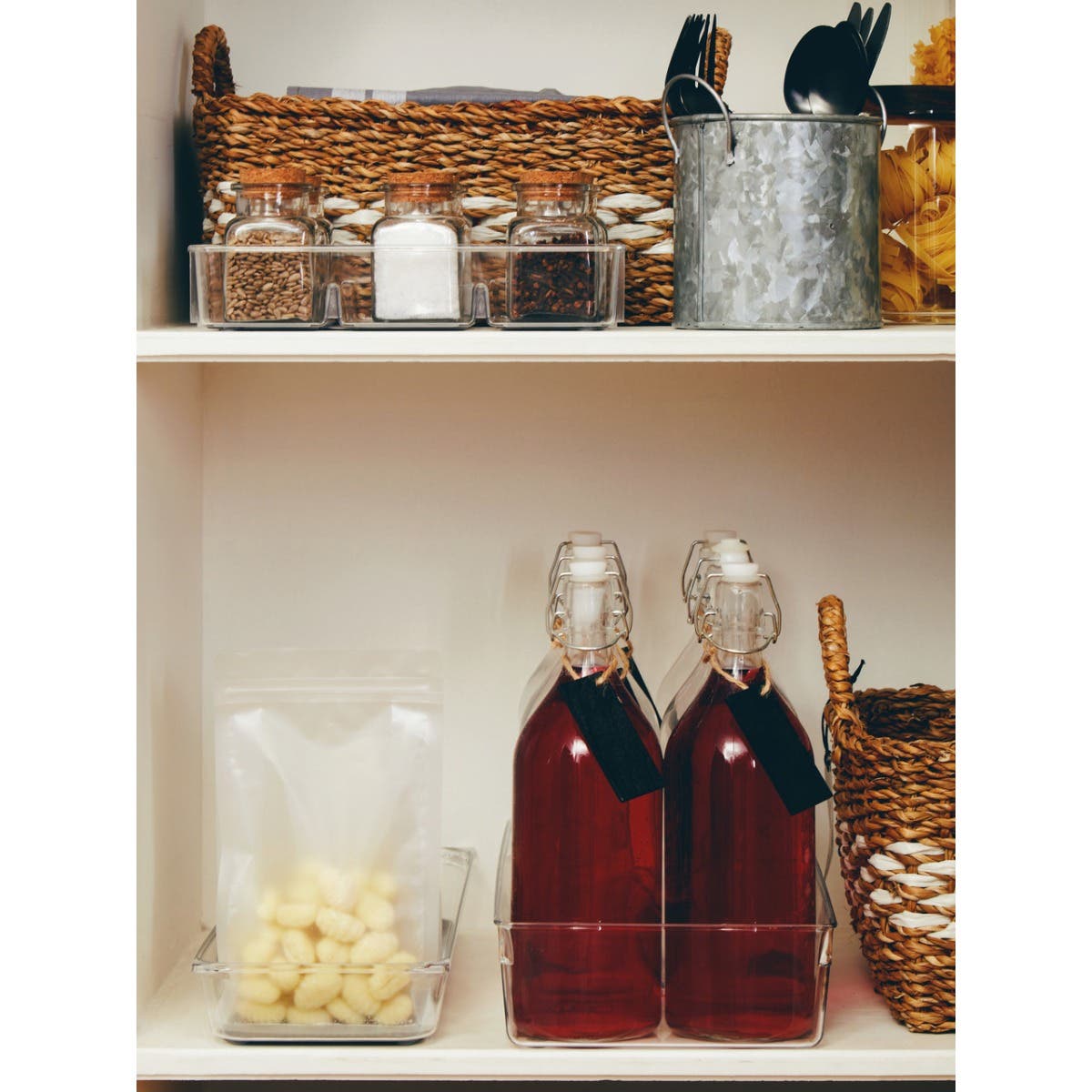 Grocer Storage Bottle With Pine Wood Lid