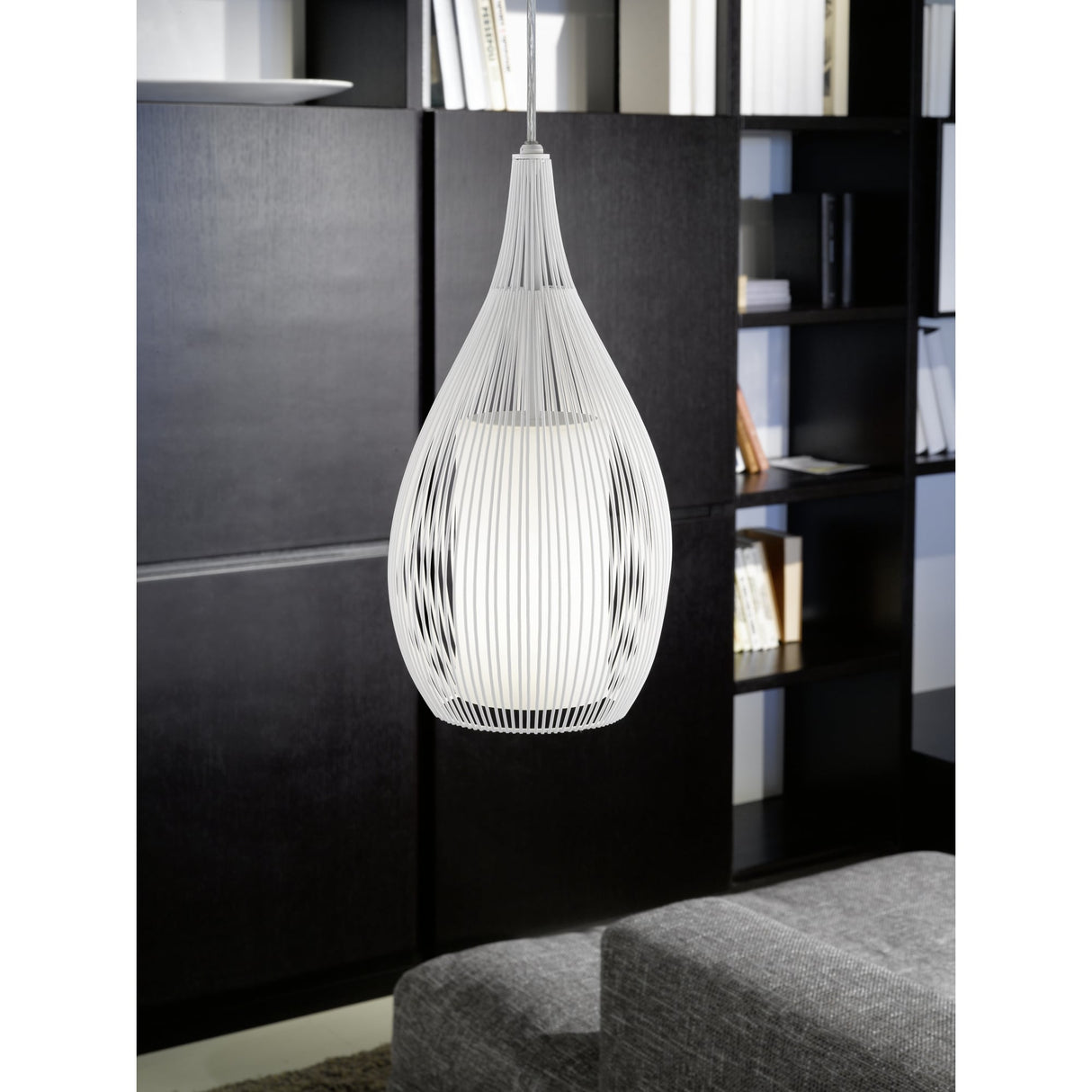 Elegant Razoni White Pendant Lamp