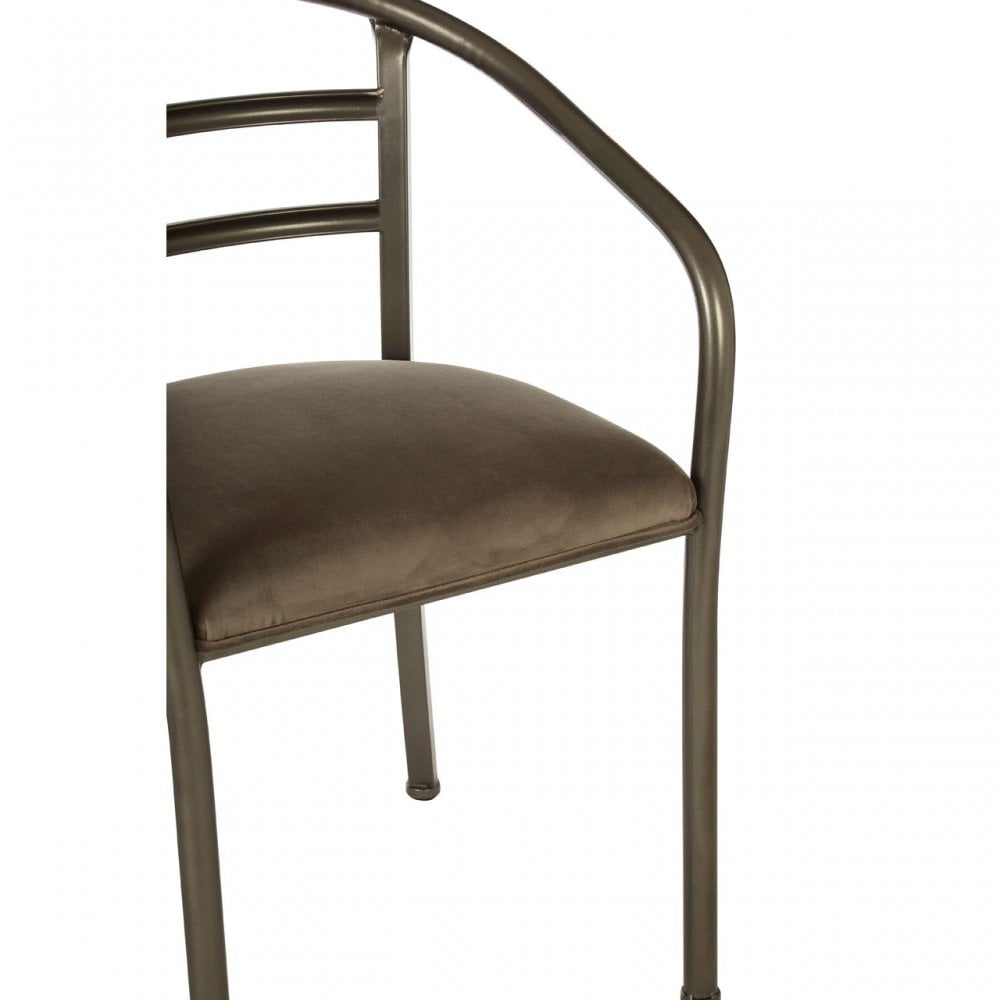 Ranch Foundry Style Armchair with Curved Backrest, Iron, Sponge, Brown