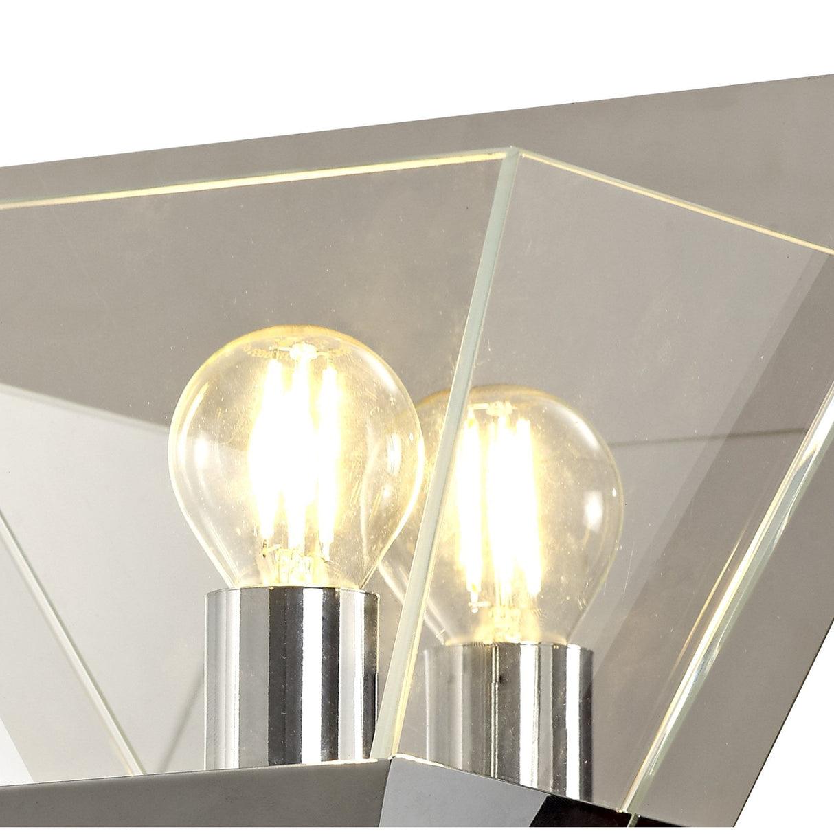 Elegant Chrome Wall Sconce with Clear Shade, 1 Light E14