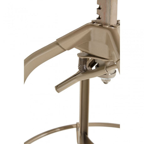 Gator Champagne Finish Adjustable Stool, Champagne