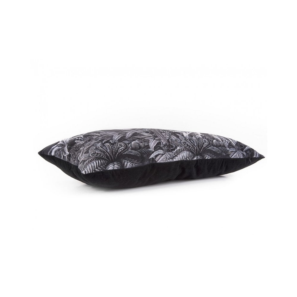 Cushion Jungle Velvet, Black