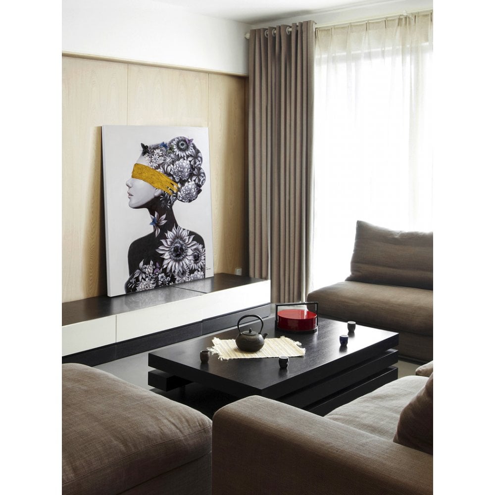 Acrylic Elegance: Golden Accents on Canvas, 90x120cm