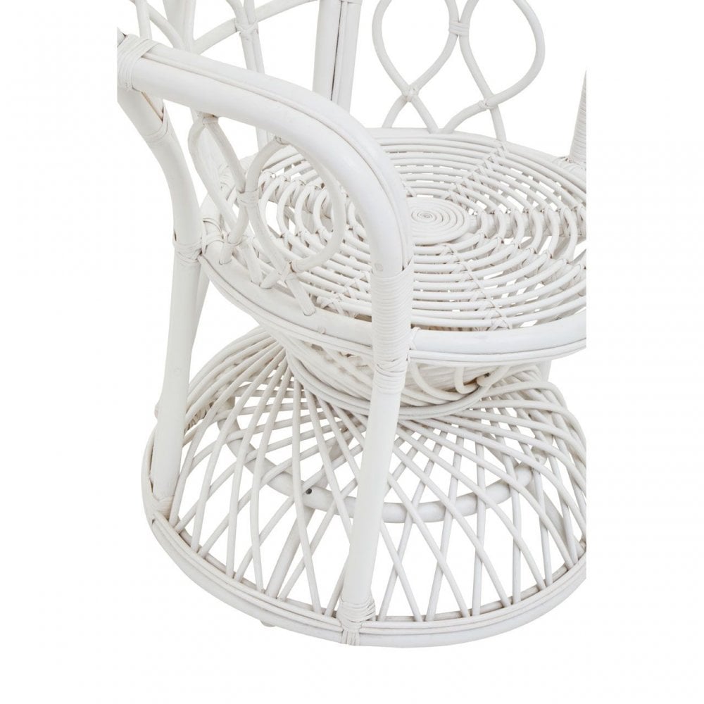 Java White Rattan Curved Chair