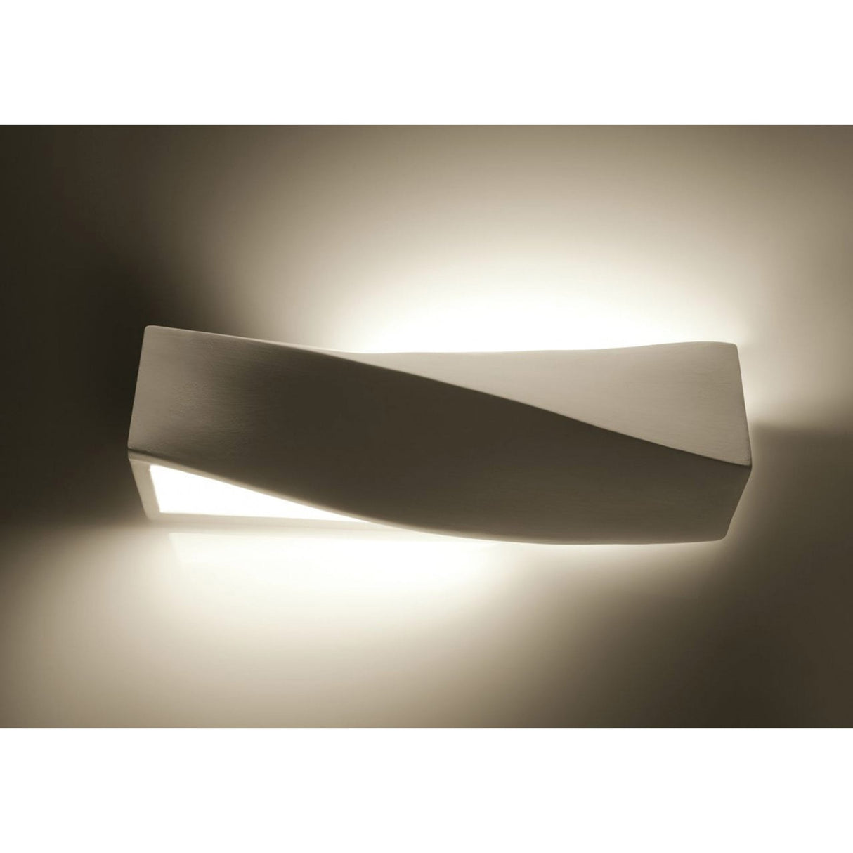 Modern Ceramic Wall Light in White